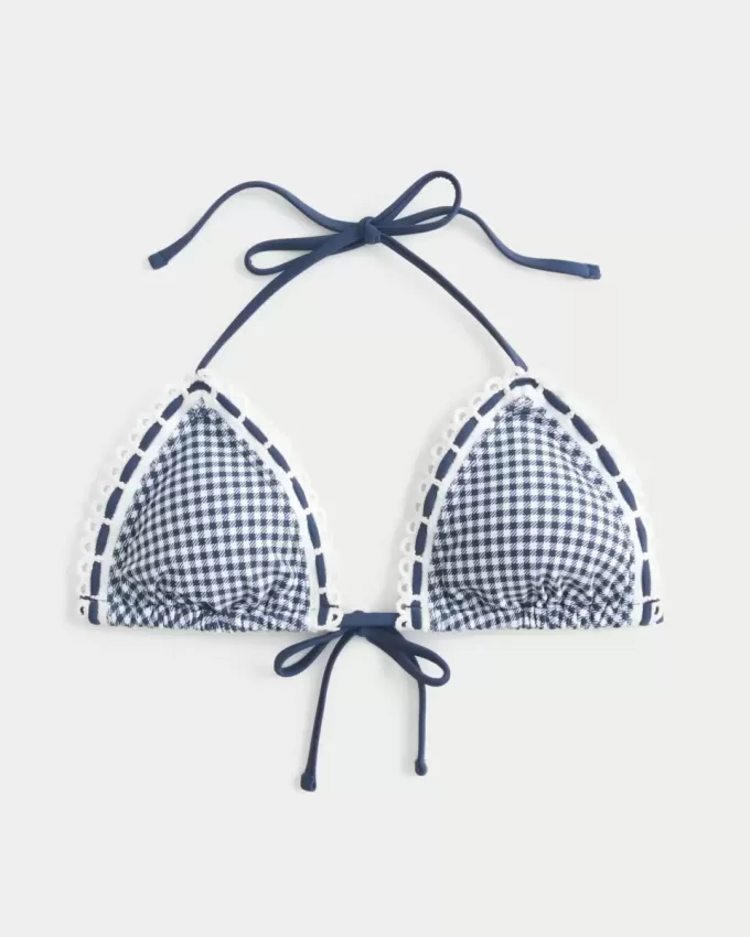 Bikinitop met halter en triangelmotief in haakstijl Bikinitop met halter en triangelmotief in haakstijl