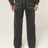 Gewassen zwarte losse schildersjeans Gewassen zwarte losse schildersjeans