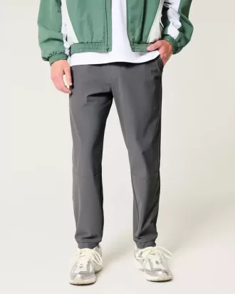 Relaxte taps toelopende broek voor de hele dag Relaxte taps toelopende broek voor de hele dag